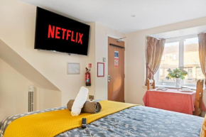 Stylish Central Self Contained Apartment